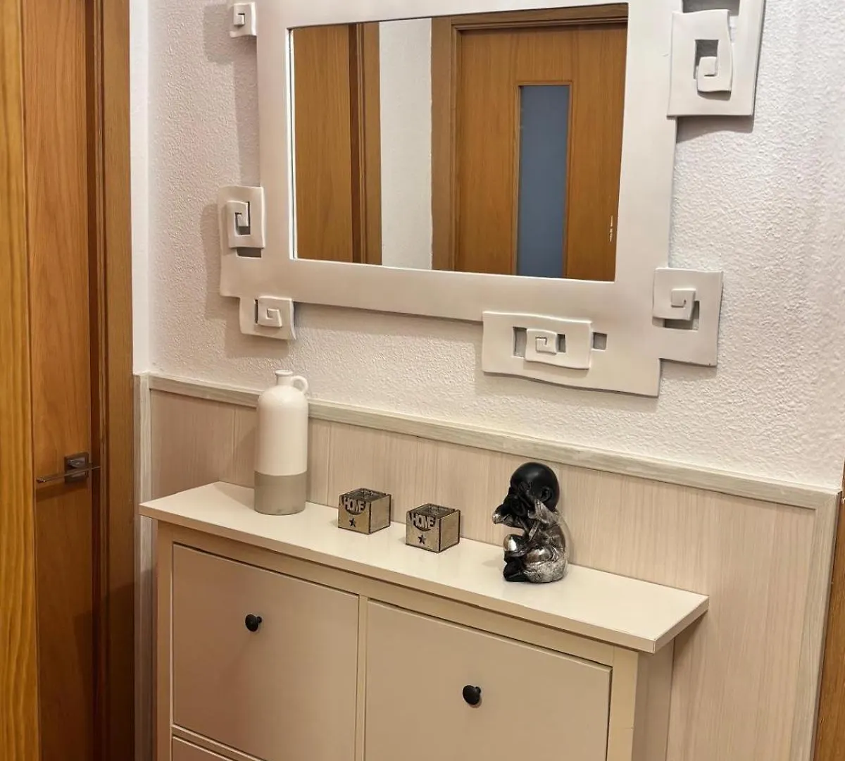 Apartment Apartamento Primera Linea De Playa Paseo Maritimo Perla 5 Fuengirola Spain